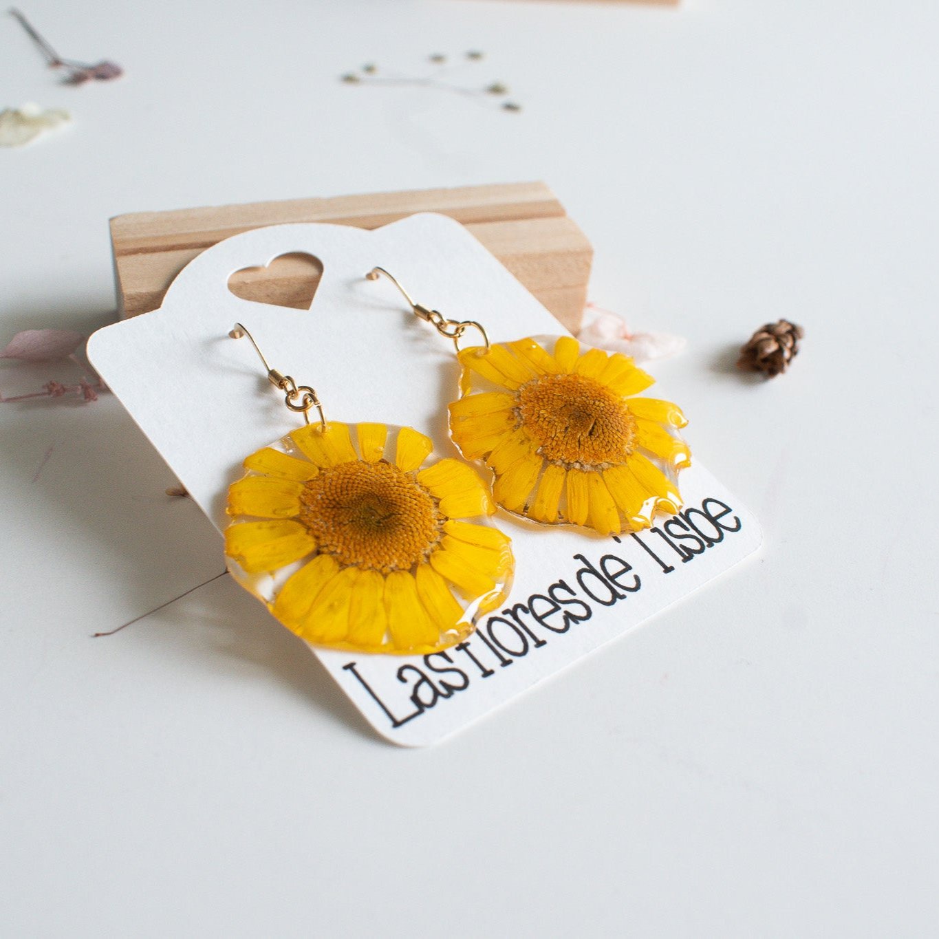 pendientes con margaritas