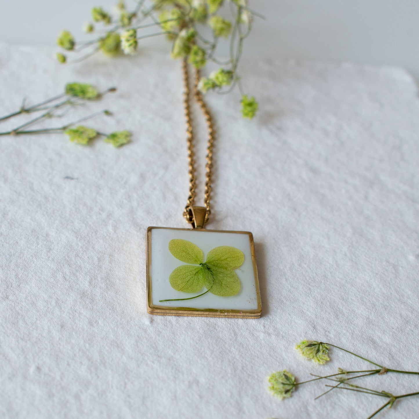 Colgante con hortensia verde