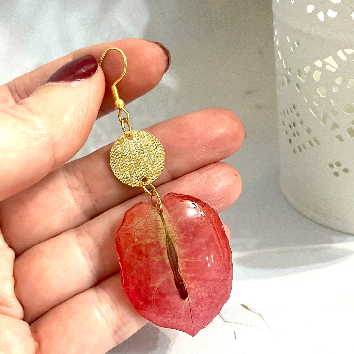 Pendientes con buganvilla real prensada