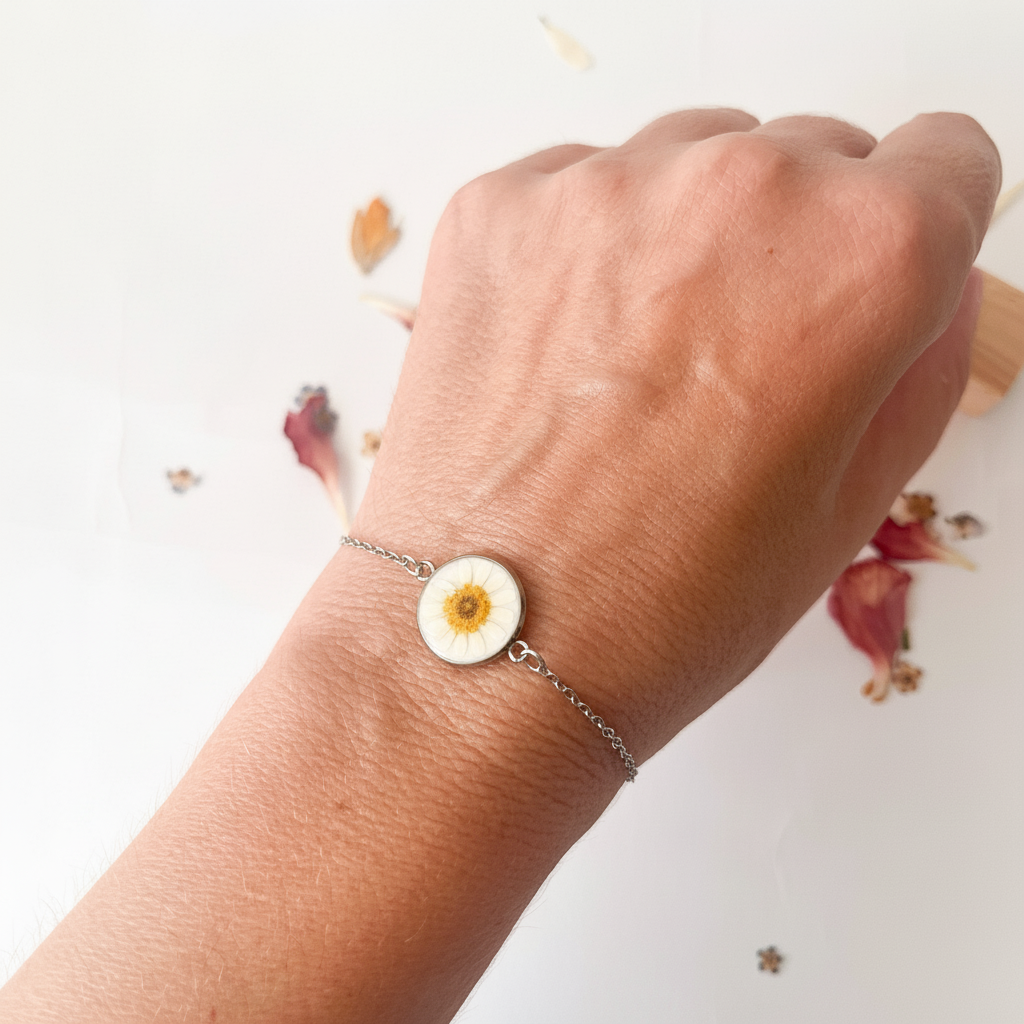 Pulsera con margarita blanca