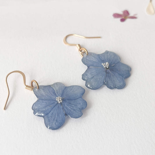 Pendientes con flor pequeña de Hortensia