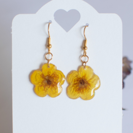 Pendientes botón de oro