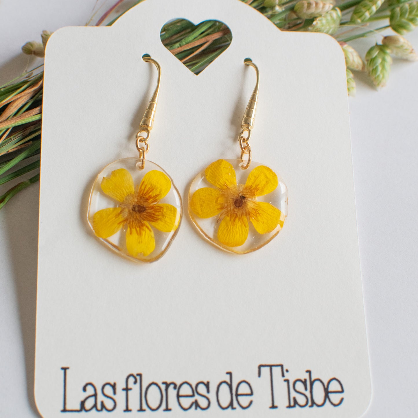 Pendientes botón de oro con flores reales prensadas