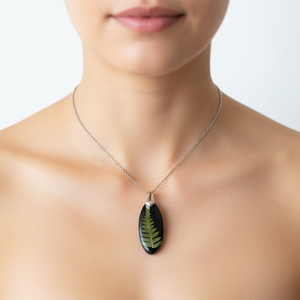 Colgante con helecho 