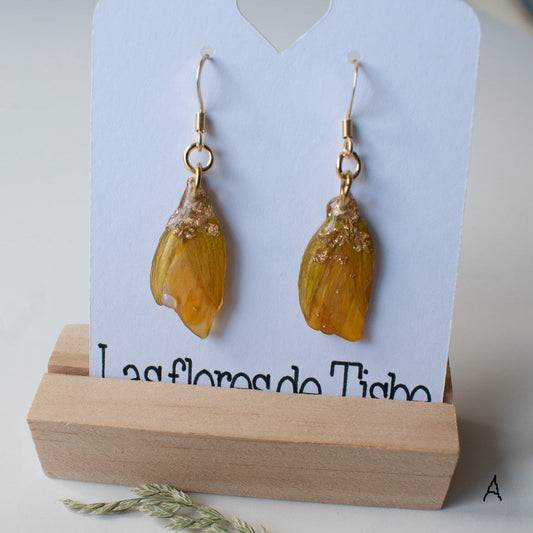 Pendientes con flor de tojo