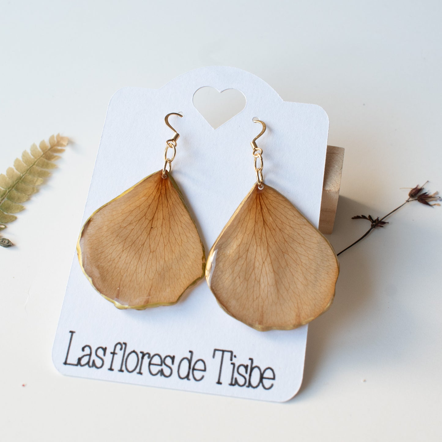 Pendientes con hoja de rosal