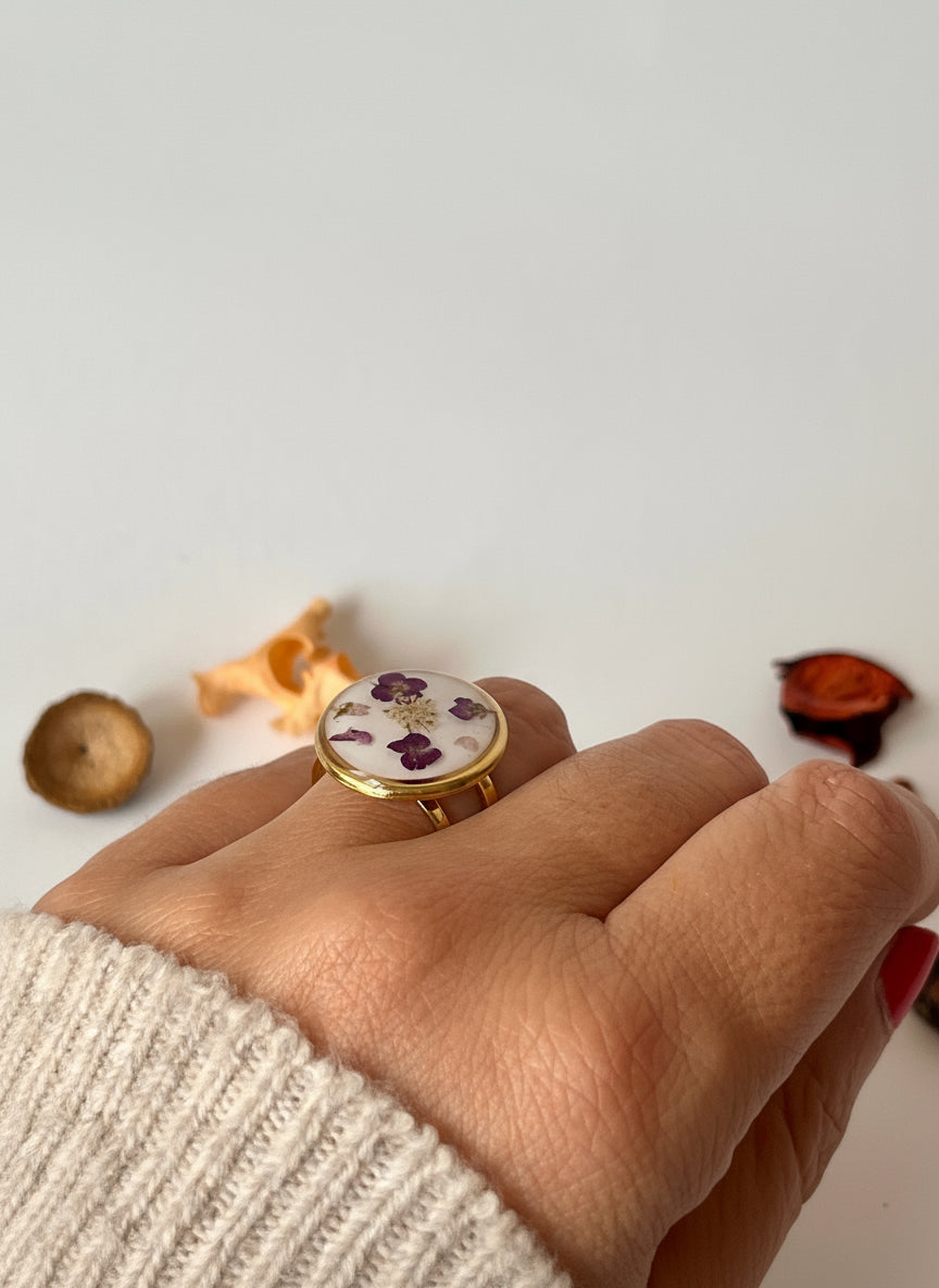 Anillo con flores