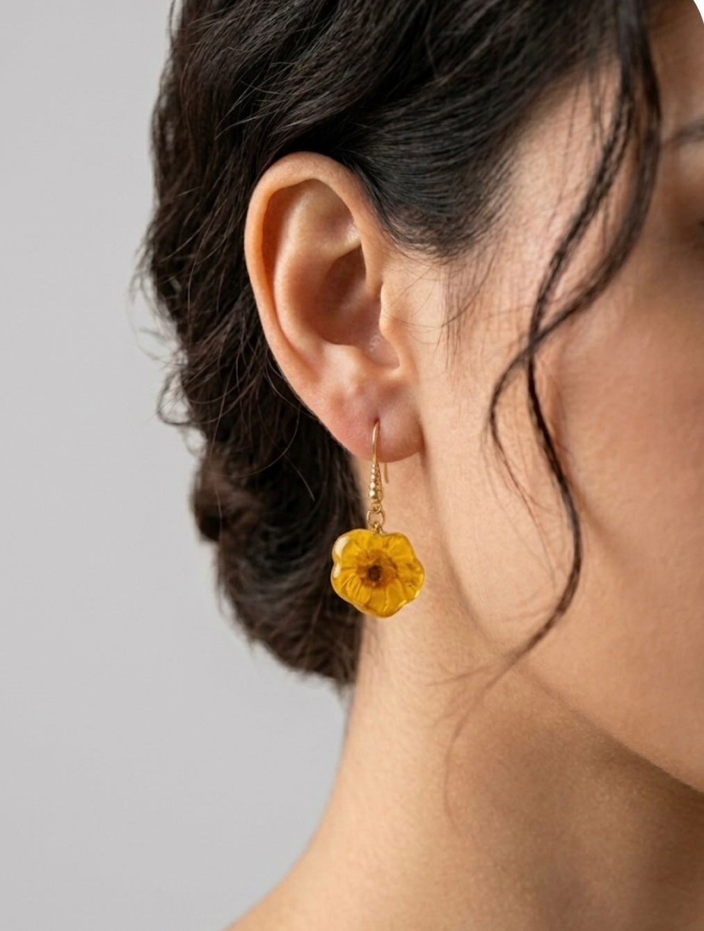 Pendientes botón de oro
