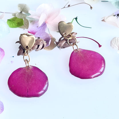 Pendientes con pétalos de mini  rosa