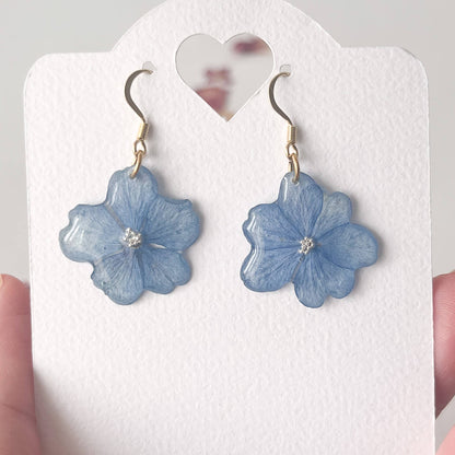 Pendientes con flor pequeña de Hortensia