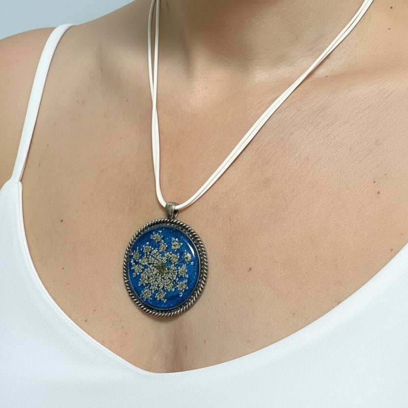 Colgante con encaje de la reina Ana